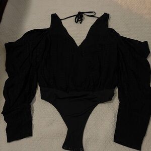 House of Harlow 1960 Black Off-Shoulder Bodysuit